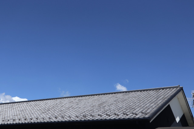 青空と屋根